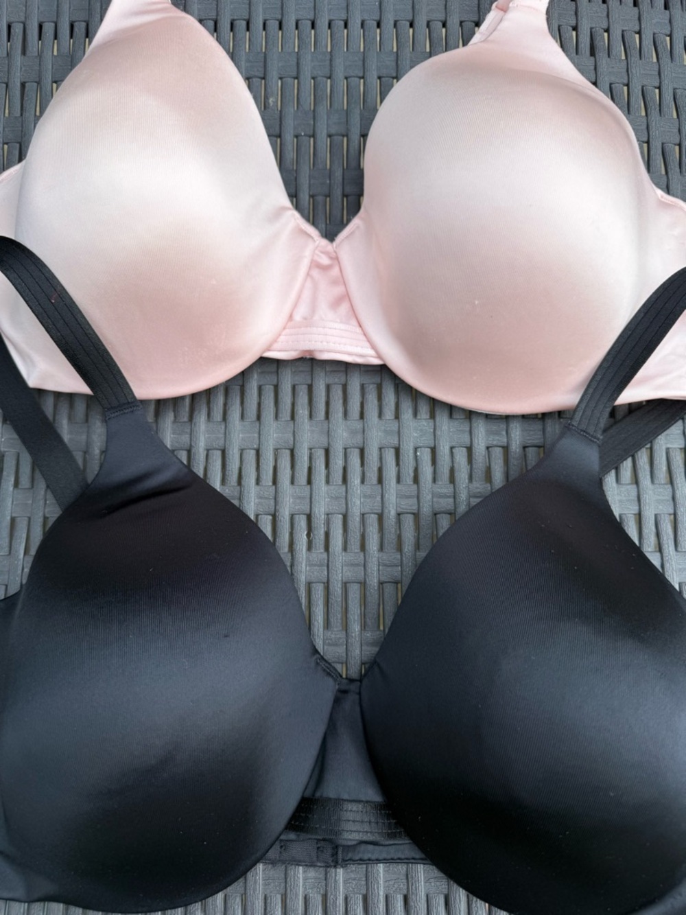 Two Bali Smoothing Underwire Nylon Stretch Pink Black Bra Set 2pc Sz 38C - Picture 3 of 10